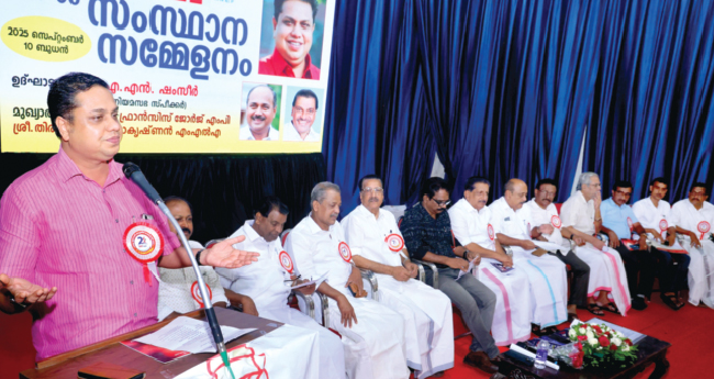 പ​ത്ര​ങ്ങ​ളു​ടെ വി​ശ്വാ​സ്യ​ത വ​ലു​ത്: സ്പീ​ക്ക​ര്‍