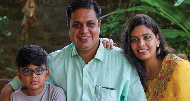 സ്പീ​ക്ക​ർ എ.​എ​ൻ.​ ഷം​സീ​ർ കു​ടും​ബസ​മേ​തം വി​ദേ​ശ​പ​ര്യ​ട​ന​ത്തി​ന്