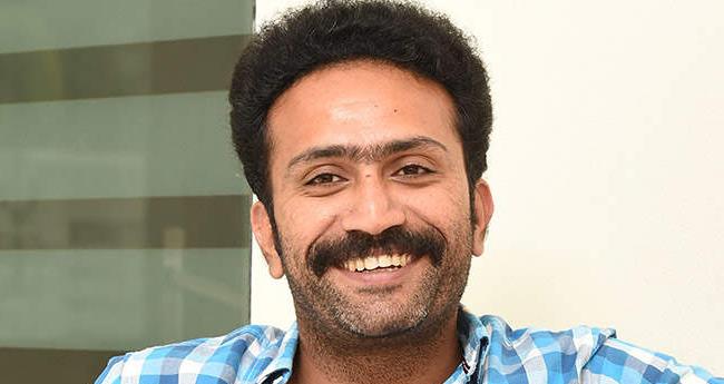 ഷൈ​നി​നെ വേ​ട്ട​യാ​ടു​ന്നു; പി​ന്തു​ണ​യു​മാ​യി കു​ടും​ബം