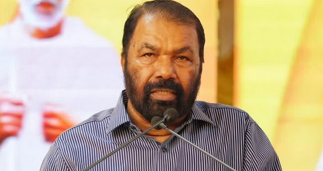 പാ​ദ​പൂ​ജ​ സാം​​​​സ്കാ​​​​രി​​​​ക പൈ​​​​തൃ​​​​കമെന്ന്  ഗ​വ​ർ​ണ​ർ; നീ​ച​മെ​ന്ന് ശി​വ​ൻ​കു​ട്ടി