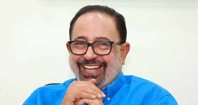 ല​ഹ​രി ഉ​പ​യോ​ഗി​ച്ചാ​ല്‍ മാ​ത്ര​മേ സി​നി​മ സെ​റ്റി​ല്‍ ഊ​ര്‍​ജ​ത്തോ​ടെ പ്ര​വൃ​ത്തി​ക്കാ​ന്‍ ക​ഴി​യൂ എ​ന്ന വാ​ദം വി​ചി​ത്രം: സി​ബി മ​ല​യി​ല്‍