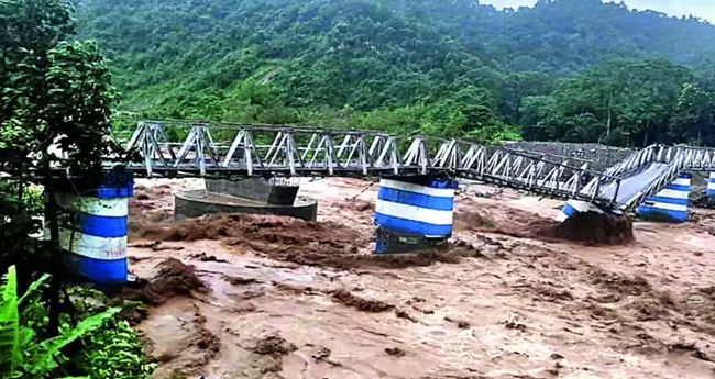 സിലിഗുഡി ദുരന്തം: മരണം 32 ആയി