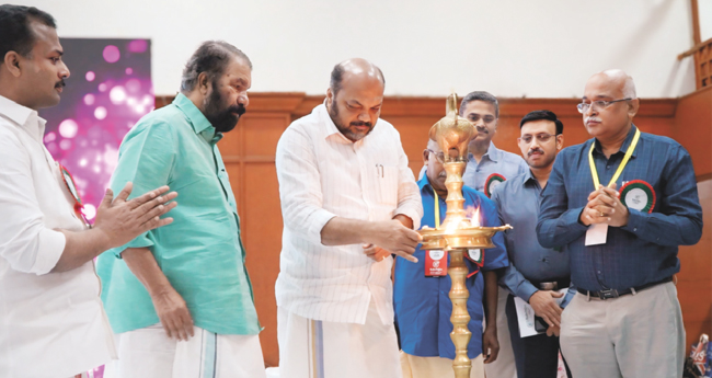 ഡി​ജി​റ്റ​ൽ സേ​വാ കേ​ന്ദ്ര​ത്തി​ന്‍റെ സം​സ്ഥാ​ന​ത​ല  ഉ​ദ്ഘാ​ട​നം നി​ർ​വ​ഹി​ച്ചു