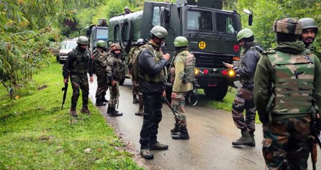 പൂ​ഞ്ചി​ൽ കു​ഴി​ബോം​ബ് സ്ഫോ​ട​നം; അ​ഞ്ച് ഭീ​ക​ര​ർ കൊ​ല്ല​പ്പെ​ട്ടു