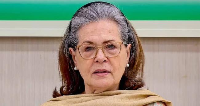 സോ​ണി​യ ഗാ​ന്ധി​യെ ആ​ശു​പ​ത്രി​യി​ൽ പ്ര​വേ​ശി​പ്പി​ച്ചു