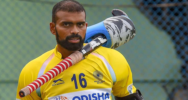 വി​ര​മി​ക്ക​ൽ പ്ര​ഖ്യാ​പിച്ച് മ​ല​യാ​ളി താ​രം  പി.​ആ​ര്‍. ശ്രീ​ജേ​ഷ്