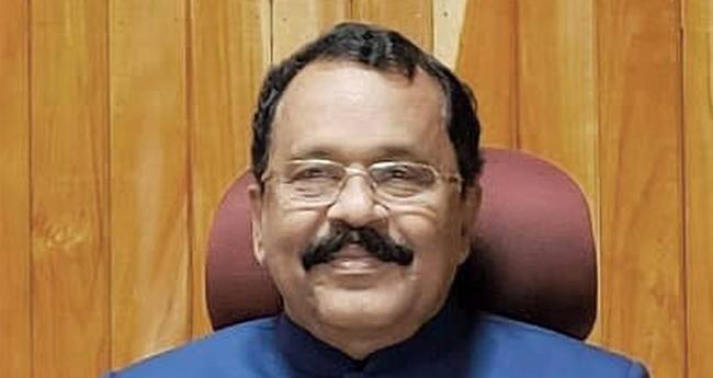 ഫ്രാ​ന്‍​സി​സ് മാ​ര്‍​പാ​പ്പ ന​വീ​ക​ര​ണ​ത്തി​ന്‍റെ വ​ക്താ​വ് : പി.​എ​സ്. ശ്രീ​ധ​ര​ന്‍​പി​ള്ള (ഗോ​​​വ ഗ​​​വ​​​ര്‍​ണ​​​ര്‍)