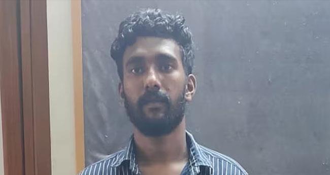 വി​ദ്യാ​ർ​ഥി​യെ കൊ​ല​പ്പെ​ടു​ത്താ​ൻ ശ്ര​മി​ച്ച കൊ​ല​ക്കേ​സ് പ്ര​തി പി​ടി​യി​ൽ