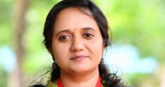 രാഹുലിനെതിരേ സാങ്കല്പിക ഇരകളെ സൃഷ്ടിക്കാന്‍  ശ്രമിക്കുന്നതായി സിപിഐ വനിതാ നേതാവ്