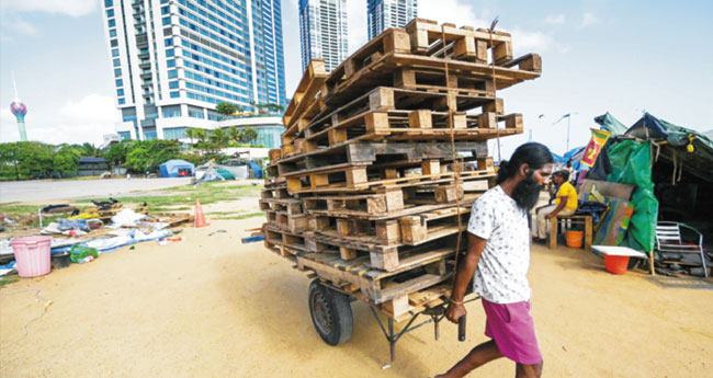 ലങ്കയിൽ പ്രക്ഷോഭം അവസാനിച്ചു