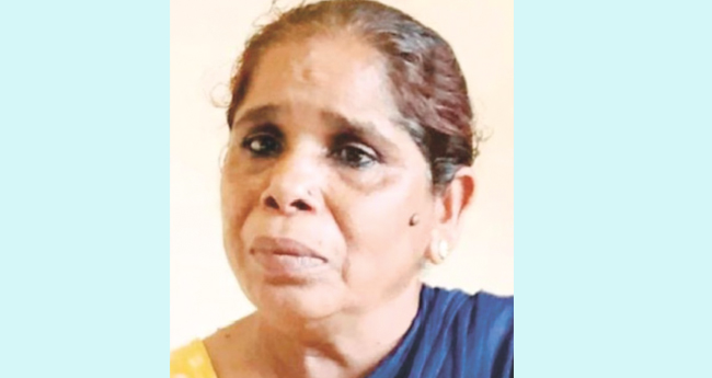 “ഒ​രു​പാ​ട് പെ​ണ്‍​കു​ട്ടി​ക​ൾ​ക്ക​വ​ൻ  ഭീ​ഷ​ണി​യാ​യേ​നെ” ; ആ​ശ്വാ​സ​ക്ക​ണ്ണീ​രോ​ടെ സൗ​മ്യ​യു​ടെ അ​മ്മ