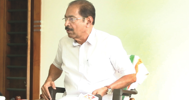 രാ​ഹു​ൽ മാ​ങ്കൂ​ട്ടത്തിലിനെ കോൺഗ്രസ്  അംഗത്വത്തിൽനിന്നു സ​സ്പെ​ൻ‌​ഡ് ചെയ്തു