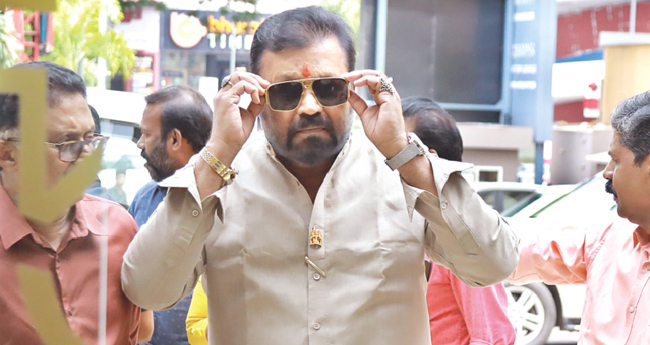 എ​യിം​സി​നു ത​റ​ക്ക​ല്ലി​ട്ടി​ട്ടേ ഇ​നി  വോ​ട്ട് ചോ​ദി​ക്കൂ: സു​രേ​ഷ് ഗോ​പി