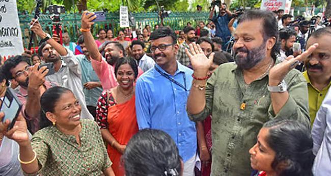 ആ​ശാ പ്ര​വ​ർ​ത്ത​ക​രു​ടെ സ​മ​രം: സം​സ്ഥാ​ന സ​ർ​ക്കാ​രി​നെ കു​റ്റം പ​റ​യാ​ൻ താ​ത്പ​ര്യ​മി​ല്ലെ​ന്ന് സു​രേ​ഷ് ഗോ​പി