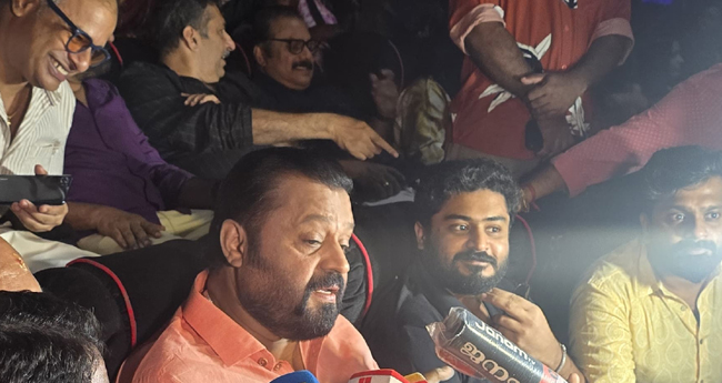 ജാ​ന​കി വി. കാ​ണാ​ൻ സു​രേ​ഷ്ഗോ​പി​യെ​ത്തി