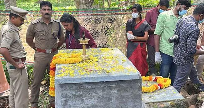 ഗോ​പ​ൻ സ്വാ​മി​യു​ടെ ക​ല്ല​റ തു​റ​ന്നു; മൃ​ത​ദേ​ഹം ക​ണ്ടെ​ത്തി