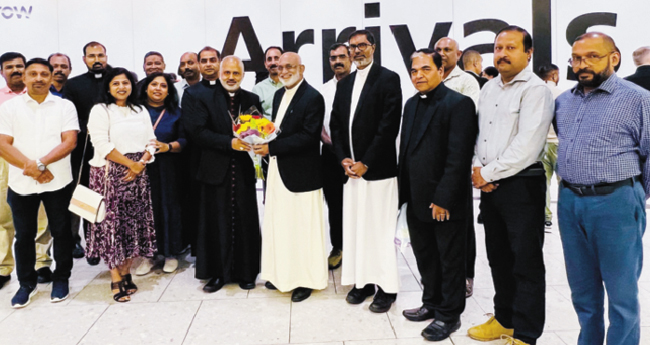 മാർ റാഫേൽ തട്ടിലിന് ഗ്രേ​റ്റ് ബ്രി​ട്ട​ൻ  രൂ​പ​ത​യി​ൽ  ഊഷ്മള വരവേൽപ്പ്
