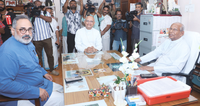 ക​​​ന്യാ​​​സ്ത്രീ​​​മാരെ എ​​​ത്ര​​​യും വേ​​​ഗം പു​​​റ​​​ത്തി​​​റ​​​ക്കണം: മാ​​​ർ താ​​​ഴ​​​ത്ത്
