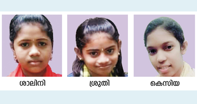 പി​ക്ക​പ്പ് വാ​ന്‍ പാ​ഞ്ഞു​ക​യ​റി സ​ഹോ​ദ​രി​മാ​ര​ട​ക്കം  മൂ​ന്നു പെ​ൺ​കു​ട്ടി​ക​ൾ മ​രി​ച്ചു