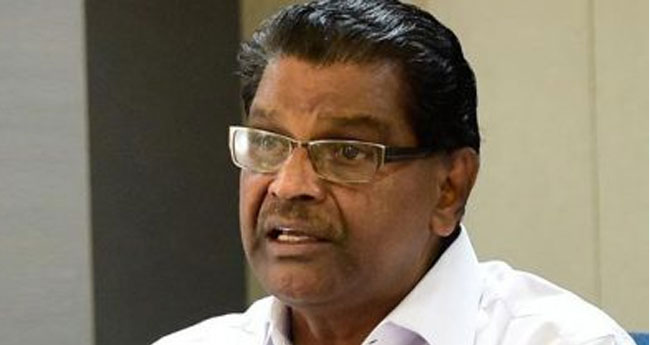 ചാണ്ടി ഉമ്മന്‍റെ അതൃപ്തി പരിശോധിക്കും: തിരുവഞ്ചൂർ