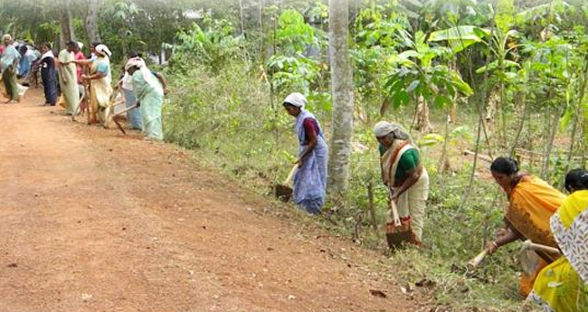 തൊ​​ഴി​​ലു​​റ​​പ്പു പ​​ദ്ധ​​തി​​; 65 വ​​യ​​സി​​നുമു​​ക​​ളി​​ലു​​ള്ള​​വ​​രു​​ടെ  വി​​ല​​ക്ക് ഒ​​ഴി​​വാ​​ക്കി ഉത്തരവ്