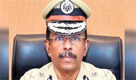 എ​ഡി​ജി​പിയുടെ ട്രാ​ക്‌ടർ യാ​ത്ര:  ന​ട​പ​ടി വേ​ണ​മെ​ന്നു ഡി​ജി​പി