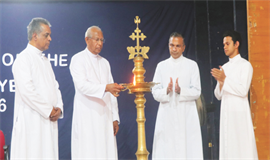 വൈദികർ വിശ്വസ്തതയുടെ മനുഷ്യരായിരിക്കണം:  മാർ ആൻഡ്രൂസ് താഴത്ത്