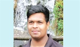 കാ​റു​ക​ള്‍ ഉ​ര​സി​യ​തി​നെച്ചൊ​ല്ലി ത​ര്‍​ക്കം; യുവാവിനെ കാറിടിപ്പിച്ചു  കൊലപ്പെടുത്തി