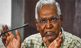 ബിഹാറിലെ ചൂടിൽ തളർന്ന്  ഡി. രാജ