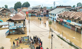മേഘവിസ്ഫോടനം, മണ്ണിടിച്ചിൽ;  ജ​​മ്മു​​കാ​​ഷ്മീ​​രി​​ൽ 11 മ​​ര​​ണം