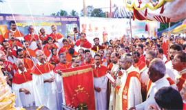 പള്ളിപ്പുറം പള്ളിയിൽ തി​രു​നാ​ളി​ന് കൊ​ടി​യേ​റി