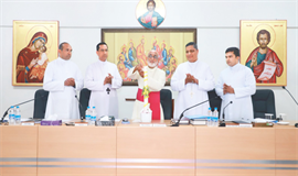 പ്രതിസന്ധികൾക്കു മുന്പിൽ  നഷ്്ടധൈര്യരാകരുത്: മാർ റാഫേൽ തട്ടിൽ