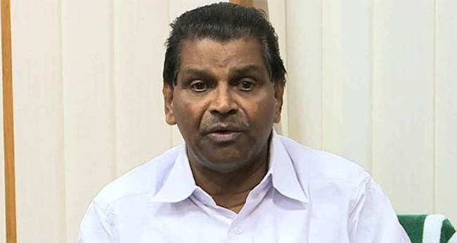 കോ​ട്ട​യ​ത്തെ ആ​കാ​ശ​പാ​ത​യു​ടെ നി​ർ​മാ​ണം പൂ​ർ​ത്തി​യാ​ക്ക​ണം: തി​രു​വ​ഞ്ചൂ​ർ രാ​ധാ​കൃ​ഷ്ണ​ൻ