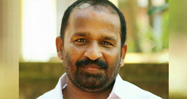 മു​​​​ഖ്യ​​​​മ​​​​ന്ത്രി പ്ര​​​​ഖ്യാ​​​​പി​​​​ച്ച ആ​​​​നൂ​​​​കൂ​​​​ല്യം വേ​​​​ണ്ടെ​​​​ന്ന് മ​​​​ത്സ്യ​​​​ത്തൊ​​​​ഴി​​​​ലാ​​​​ളി കോ​​​​ണ്‍​ഗ്ര​​​​സ്
