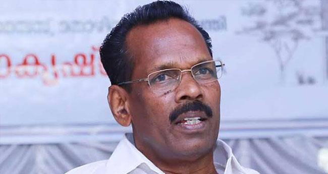 ത​രൂ​രി​ന്‍റെ നി​ല​പാ​ട്‌ വ​സ്തു​താ​പ​രം, കോ​ൺ​ഗ്ര​സ് ജ​ന​ങ്ങ​ളെ തെ​റ്റി​ദ്ധ​രി​പ്പി​ക്കു​ന്നു​വെ​ന്ന് ടി.​പി. രാ​മ​കൃ​ഷ്‌​ണ​ൻ