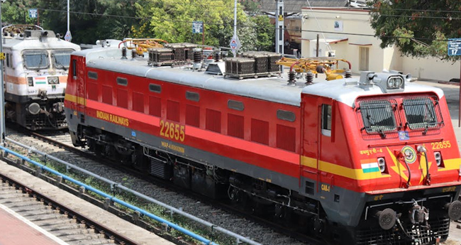 ജാർഖണ്ഡിൽ രണ്ട് ഗുഡ്സ് ട്രെയിനുകൾ പാളം തെറ്റി