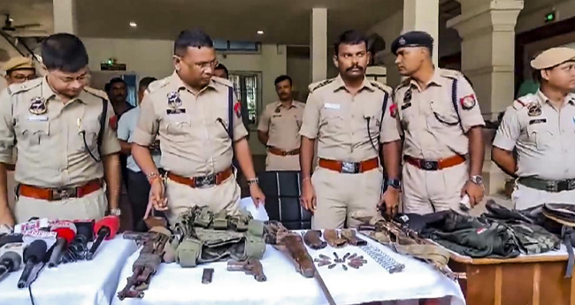 ആ​സാ​മി​ൽ മൂ​ന്ന്  തീ​വ്ര​വാ​ദി​ക​ൾ കൊ​ല്ല​പ്പെ​ട്ടു