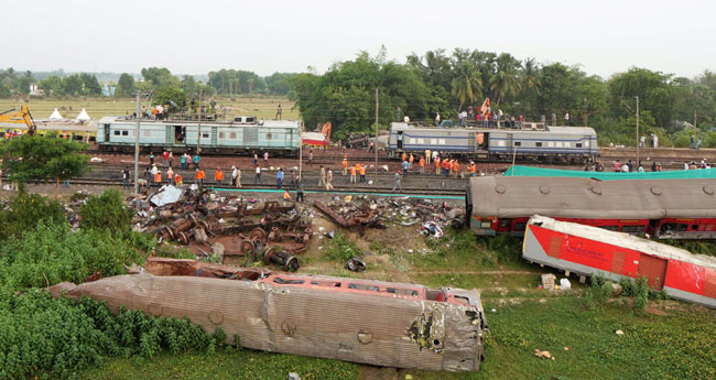 ജോലി തേടി തമിഴ്നാട്ടിലേക്കു യാത്ര തിരിച്ച മൂന്നു സഹോദരങ്ങൾക്കു ദാരുണാന്ത്യം