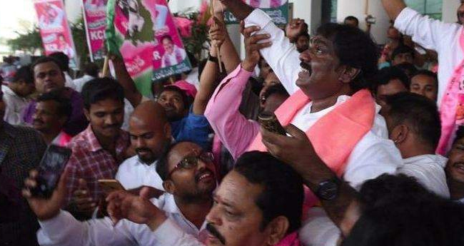 ഹൈദരാബാദിൽ ടിആർഎസ്  വലിയ ഒറ്റക്കക്ഷി,  കരുത്തു തെളിയിച്ച്  ബിജെപി