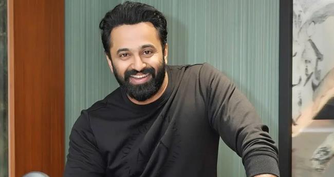 മു​ന്‍ മാ​നേ​ജ​രെ മ​ര്‍​ദി​ച്ചെ​ന്ന കേ​സ്; ന​ട​ൻ ഉ​ണ്ണി മു​ക​ന്ദ​ന് നോ​ട്ടീ​സ്