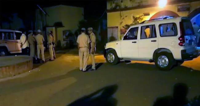 ക്രി​ക്ക​റ്റ് ക​ളി​ക്കു​ന്ന​തി​നി​ടെ പ​ന്ത് നെ​ഞ്ചി​ൽ​കൊ​ണ്ടു; കൗ​മാ​ര​ക്കാ​ര​ന് ദാ​രു​ണാ​ന്ത്യം