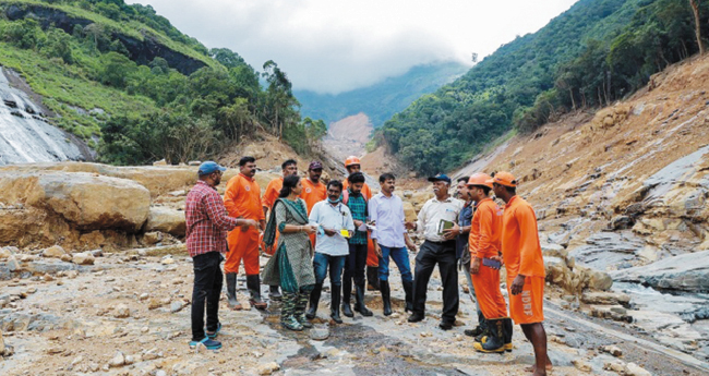ഉരുൾപൊട്ടൽ: വി​ദ​ഗ്ധസം​ഘം  പ​രി​ശോ​ധ​ന തു​ട​ങ്ങി