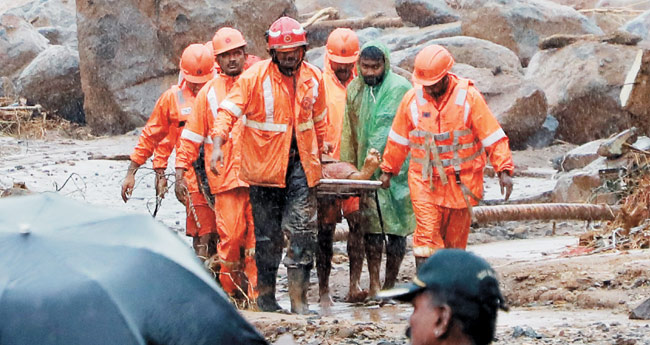 ഡി​എ​ൻ​എ പ​രി​ശോ​ധ​ന​: ര​ക്ത​സാ​ന്പി​ൾ ശേ​ഖ​രി​ക്കു​ന്നു