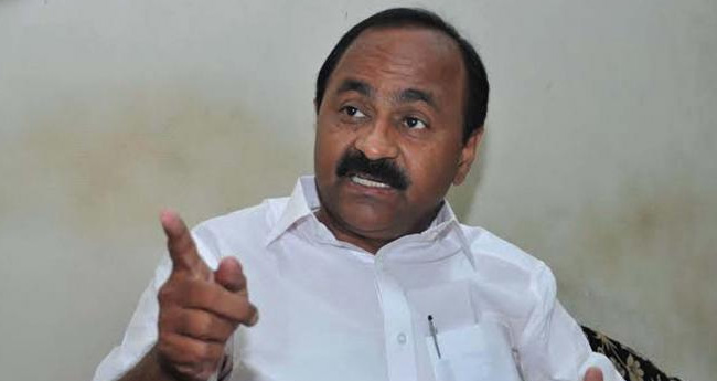 ല​​ഹ​​രി​​വി​​രു​​ദ്ധ കാ​ന്പ​​യി​​ൻ  ഞാ​​യ​​റാ​​ഴ്ച വേ​​ണമെ​​ന്നു  സ​​ർ​​ക്കാ​​ർ വാ​​ശി പി​​ടി​​ക്ക​​രു​​തെ​​ന്നു പ്ര​​തി​​പ​​ക്ഷ​​നേ​​താ​​വ്