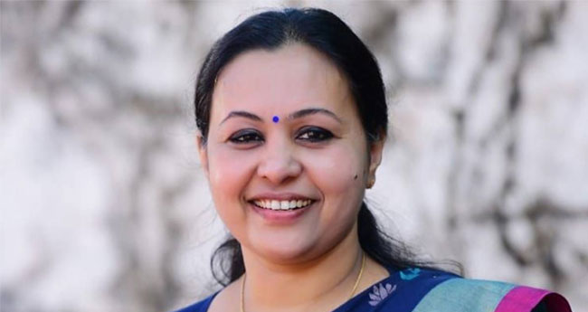എ​റ​ണാ​കു​ളം ജ​ന​റ​ല്‍  ആ​ശു​പ​ത്രി​യി​ല്‍  വൃ​ക്ക​ മാ​റ്റി​വ​യ്ക്ക​ല്‍ ശ​സ്ത്ര​ക്രി​യയ്ക്ക് അ​നു​മ​തി