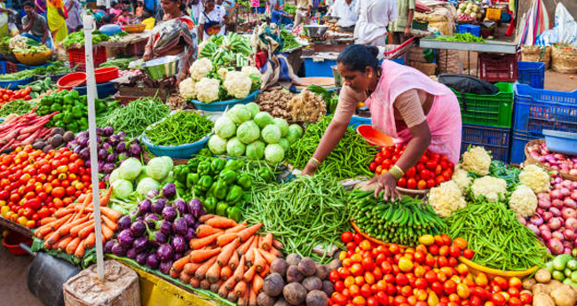 പ​ച്ച​ക്ക​റി​ക്ക് തീവി​ല