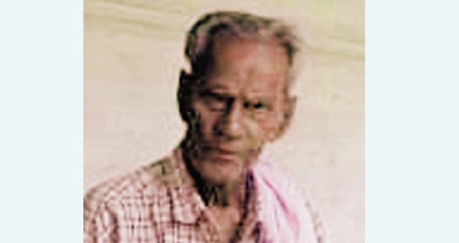 തേങ്ങ പെറുക്കുന്നതിനിടെ ബോം​ബ് പൊ​ട്ടി വ​യോ​ധി​ക​ൻ മ​രി​ച്ചു