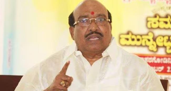 ശ്വാ​സ​ത​ട​സം; വെ​ള്ളാ​പ്പ​ള്ളി ന​ടേ​ശ​നെ ആ​ശു​പ​ത്രി​യി​ൽ പ്ര​വേ​ശി​പ്പി​ച്ചു