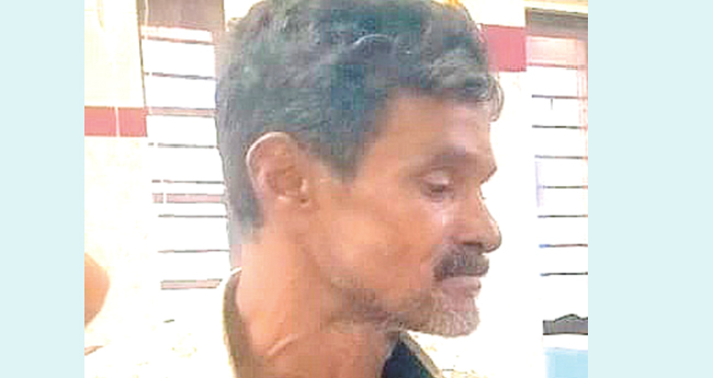 ബി​യ​ർ എ​ടു​ത്തു​ കു​ടി​ച്ച​തി​നു ശി​ക്ഷ ; ആ​ദി​വാ​സിയെ മു​റി​യി​ൽ പൂ​ട്ടി​യി​ട്ട്  സ്ഥാ​പ​ന ഉ​ട​മ​യു​ടെ ക്രൂ​ര​ത