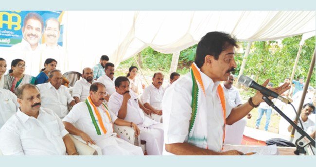 സ​ർ​ക്കാ​ർ ആ​ശു​പ​ത്രി​ക​ൾ വെ​ന്‍റി​ലേ​റ്റ​റി​ൽ:  കെ.​സി. വേ​ണു​ഗോ​പാ​ൽ